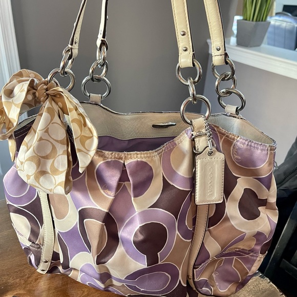 Authentic lavender and white/cream Coach Bag - Picture 1 of 6